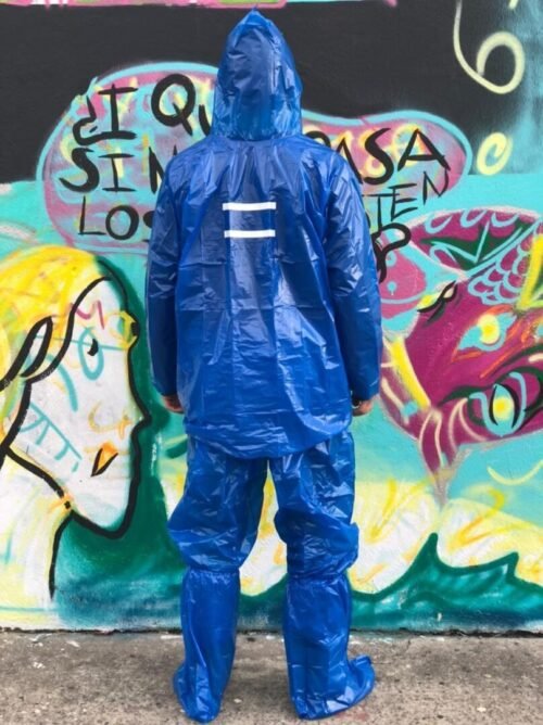 Conjunto plástico para lluvia - Image 13