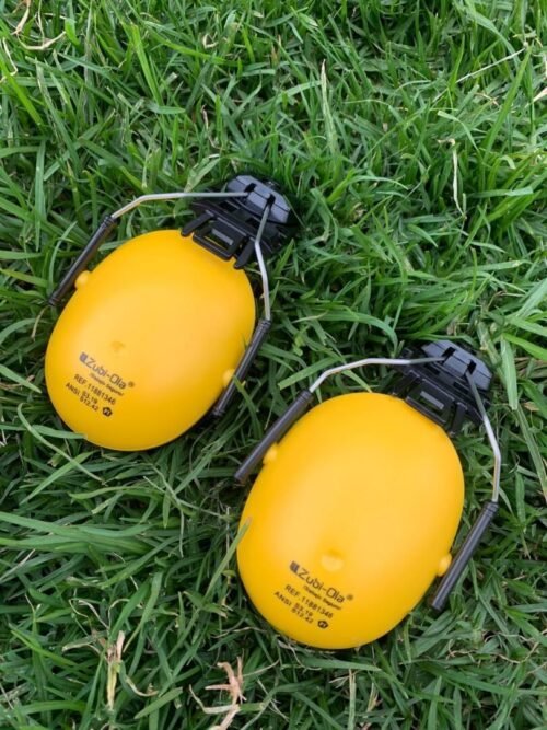 Protector auditivo tipo copa para insertar en casco